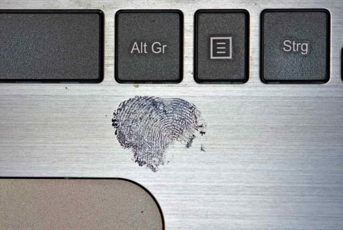 apt-group-modifiedelephant-plants-evidence-victim-device.jpg