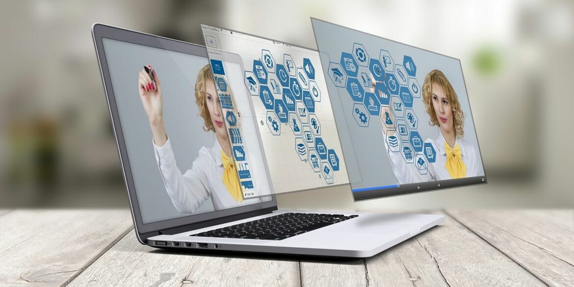 Laptop-showing-virtual-windows.jpg